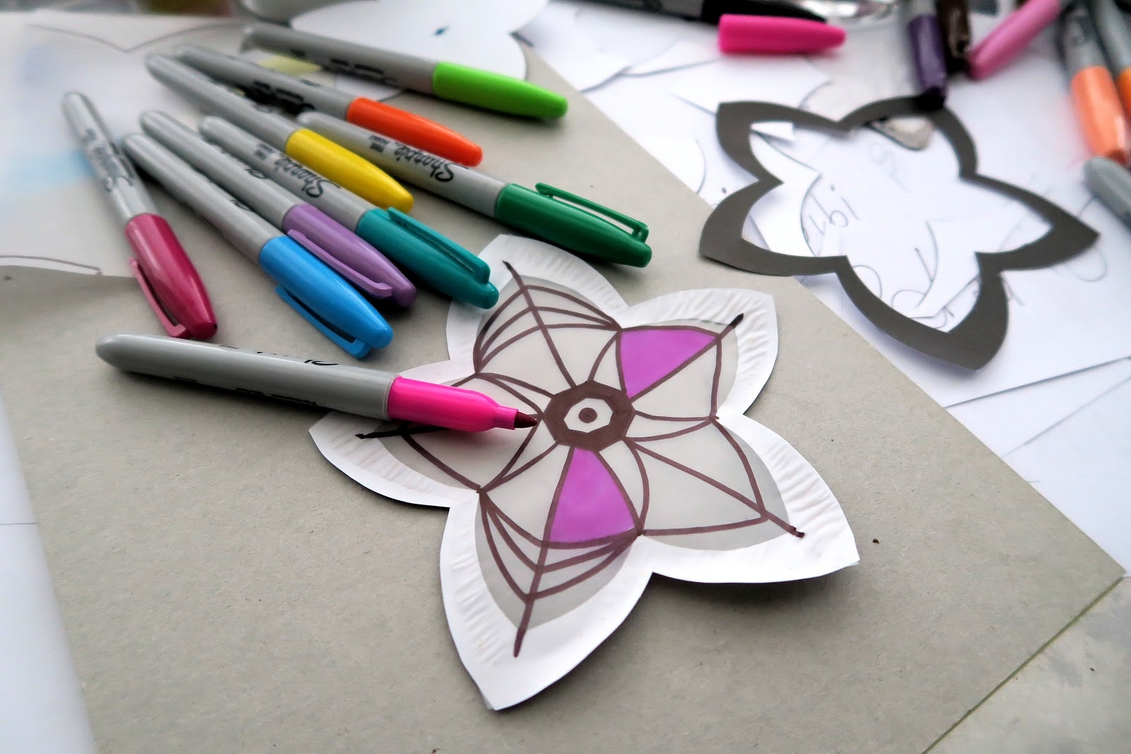 Stained Glass Effect Sun Catchers Printable Mamaisdreaming 