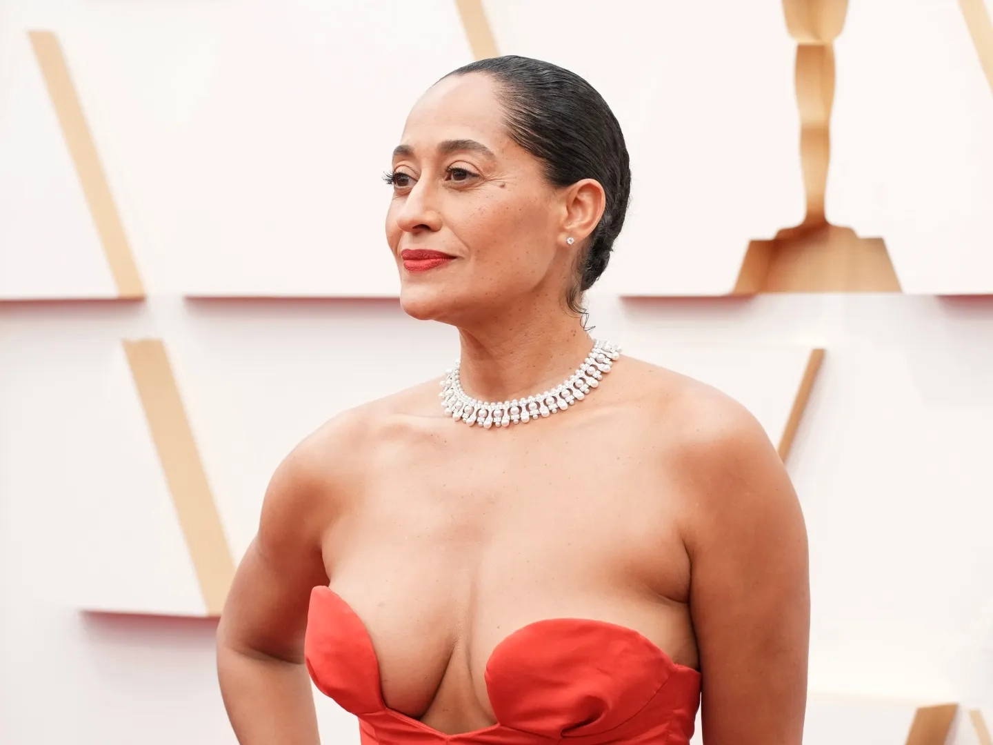 Tracee Ellis Ross Rocks Floral String Bikini Photos Tracee Ellis Ross Rocks Floral String Bikini Photos