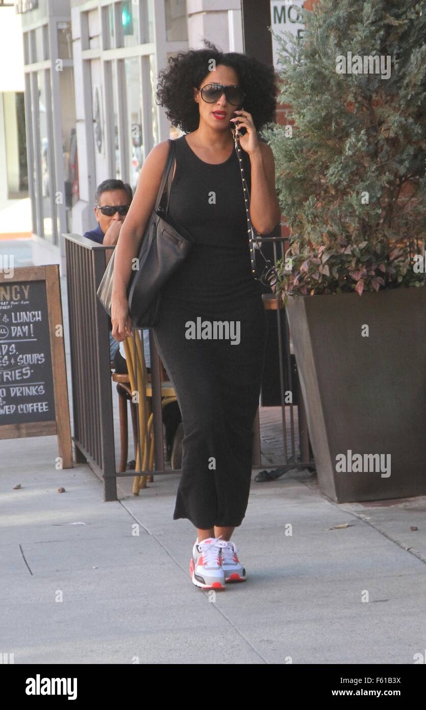 Tracee Ellis Ross Talks On Her Cell Phone As She Goes Shopping In 